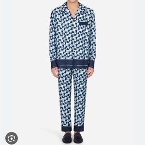 Dolce & Gabbana me s 100% silk pajamas. Shirt 42 pants 54
